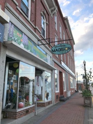 14 Madison Ave, Skowhegan, ME 04976
